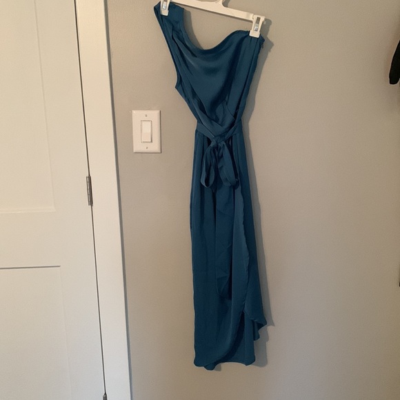 Pretty Garden beautiful size medium cocktail one shoulder wedding guest dress - Picture 5 of 6